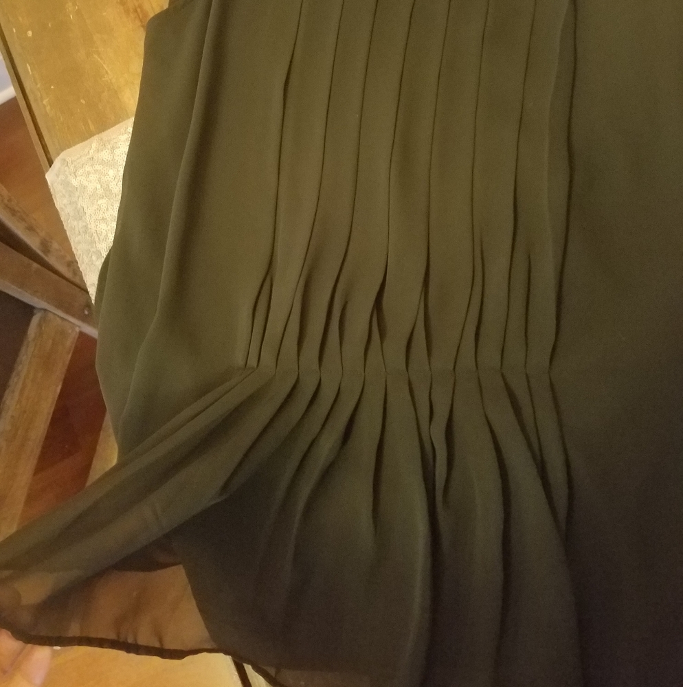 Loft pleated top - Picture 3 of 4